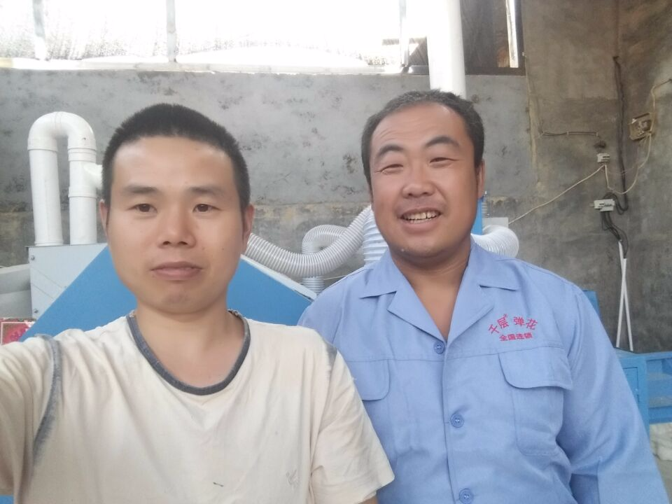 山西汾西闫老板的精细弹花一体机安装成功